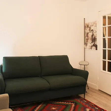 Charming Studio Near Place Gambetta Apartment